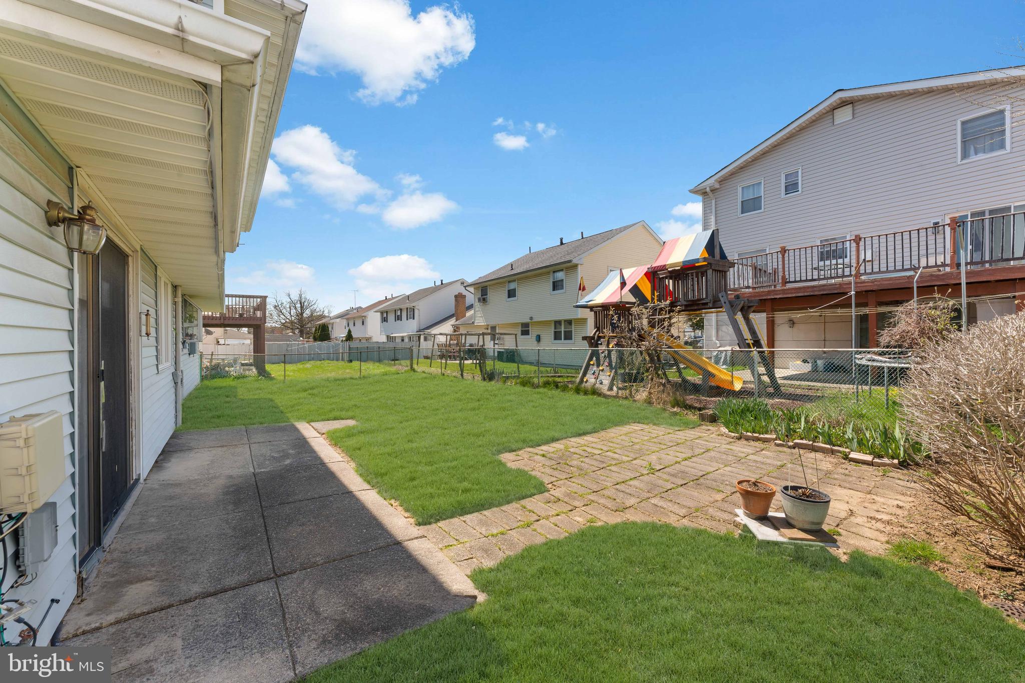 PHILADELPHIA (NORTHEAST) - Residential