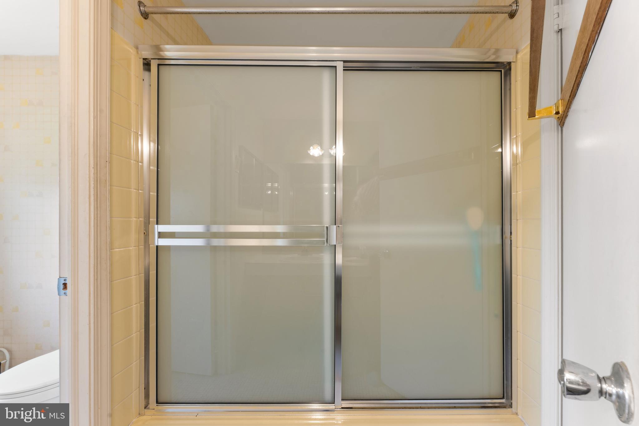 PHILADELPHIA (NORTHEAST) - Residential