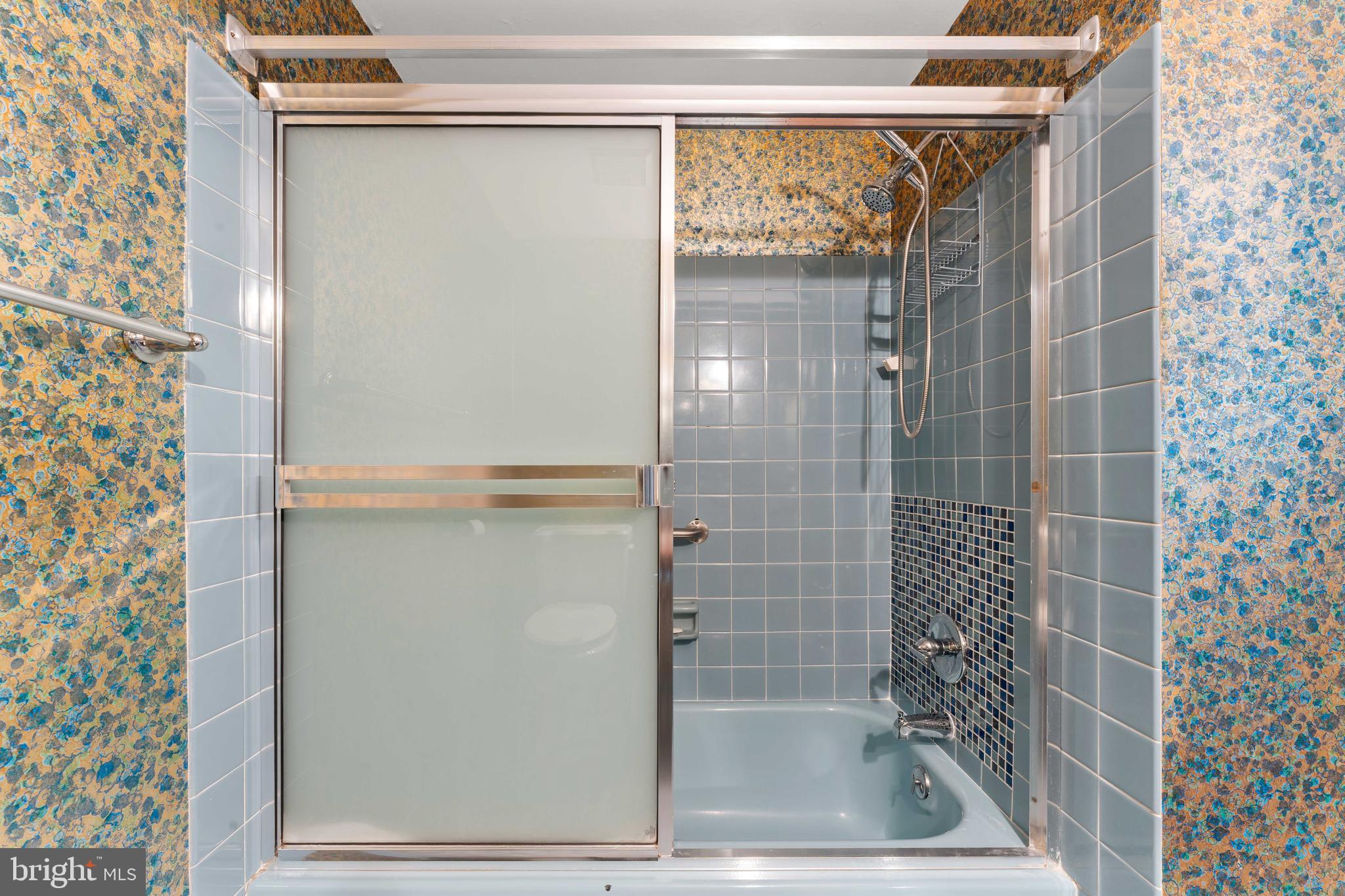 PHILADELPHIA (NORTHEAST) - Residential