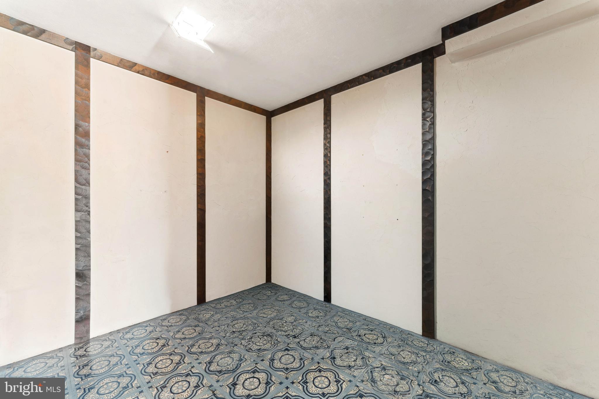 PHILADELPHIA (NORTHEAST) - Residential