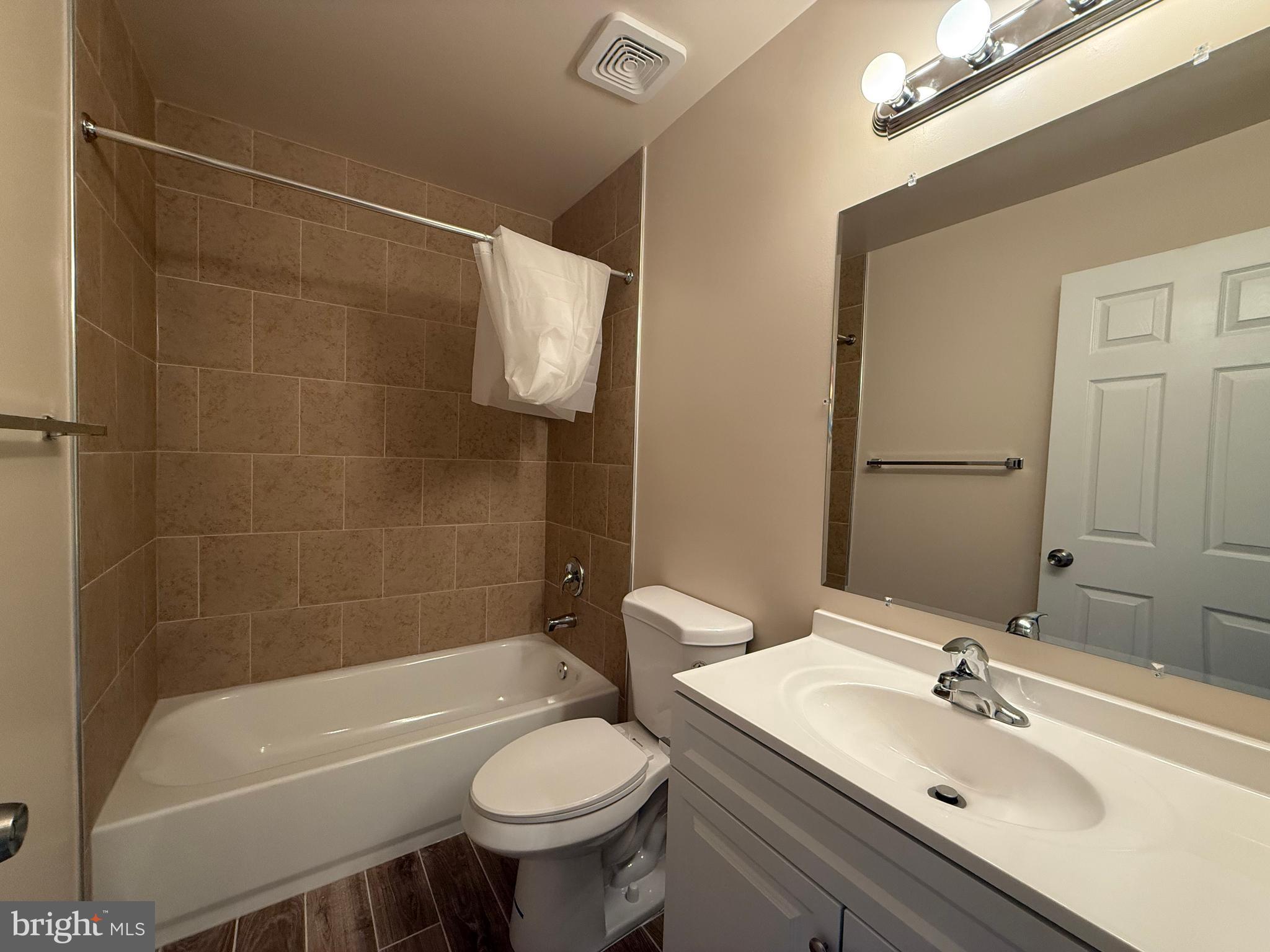 PLEASANT HILLS - Residential Lease