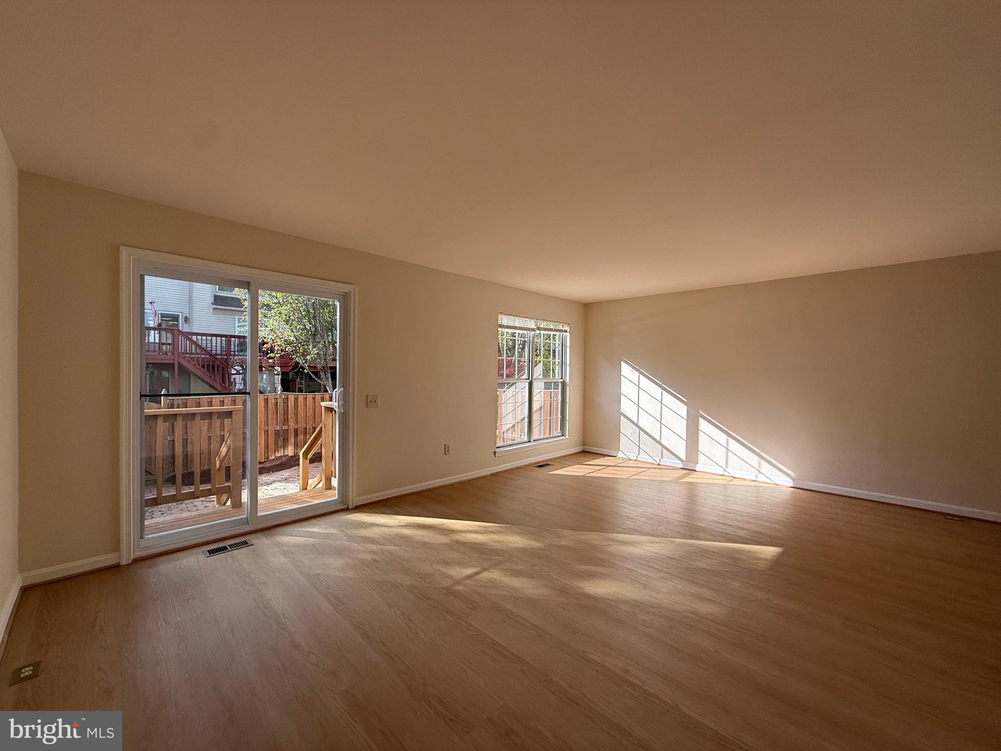 PLEASANT HILLS - Residential Lease