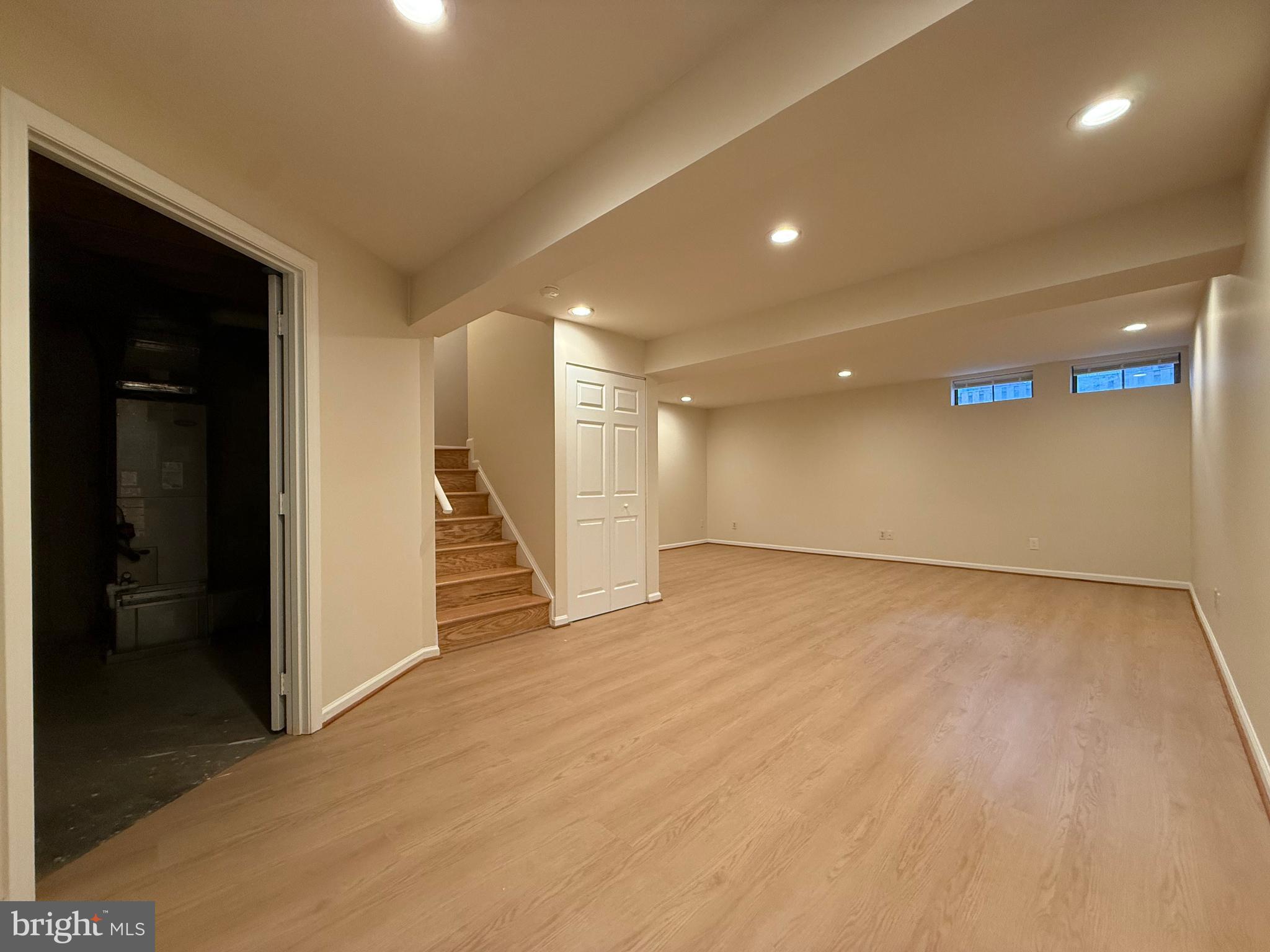 PLEASANT HILLS - Residential Lease