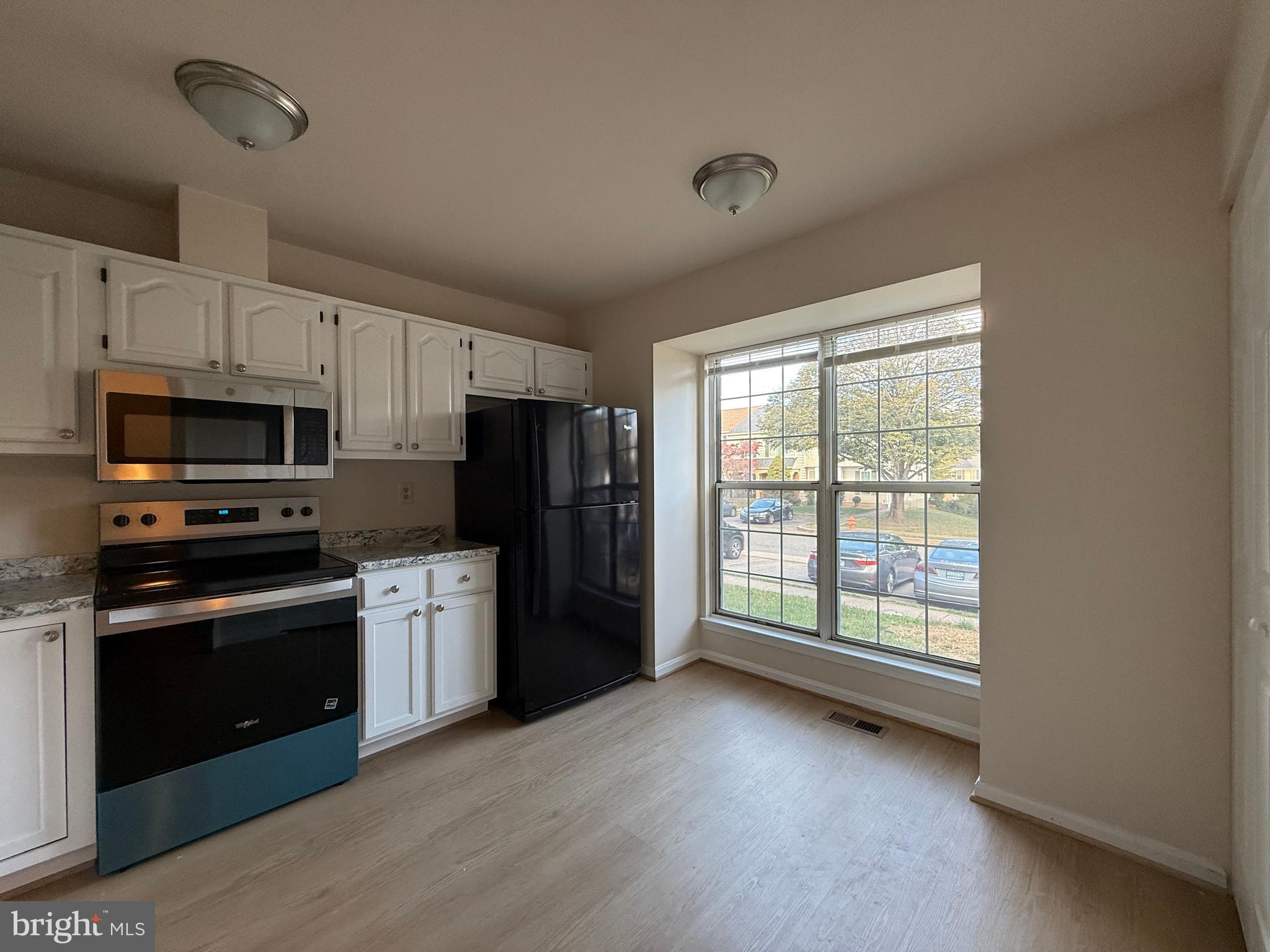 PLEASANT HILLS - Residential Lease