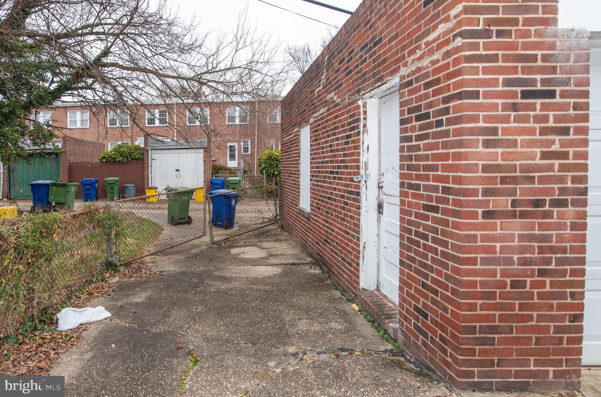 EVESHAM PARK - Residential