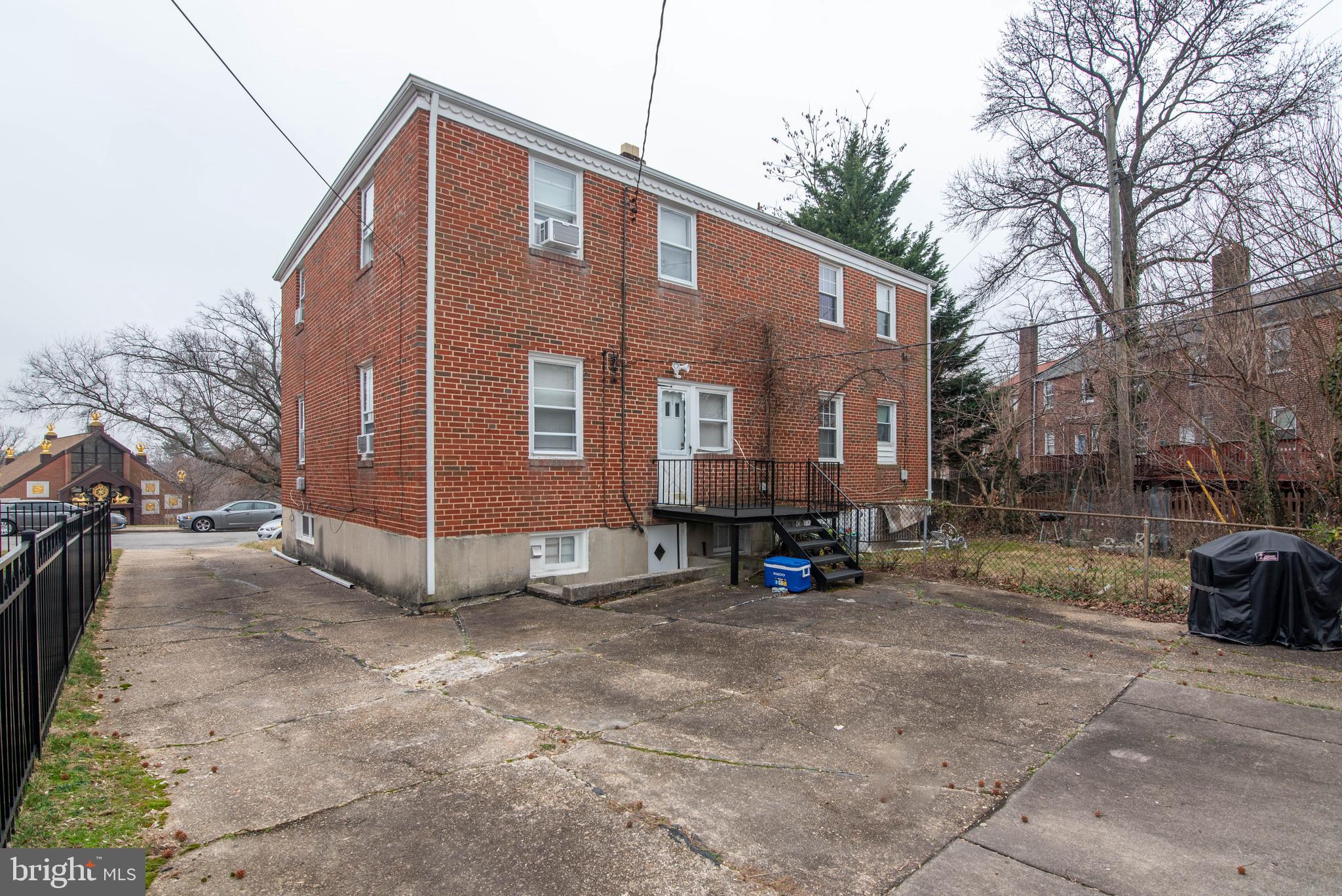 EVESHAM PARK - Residential