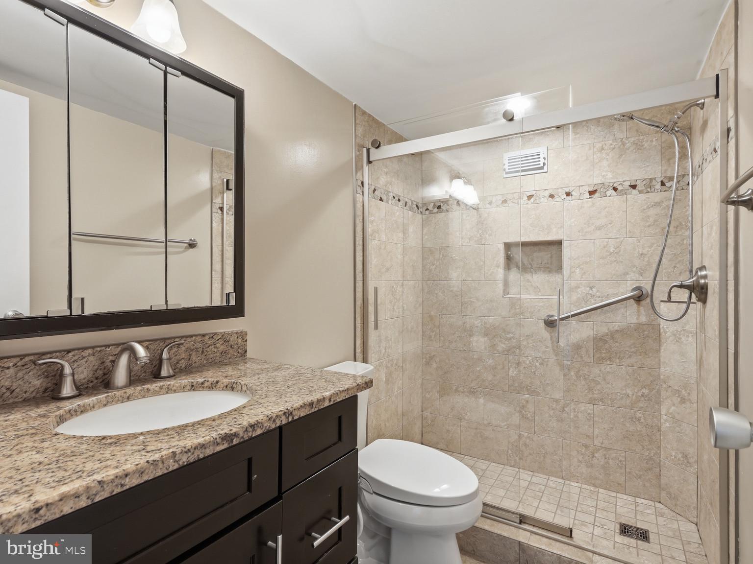 1300 ARMY NAVY DRIVE 125