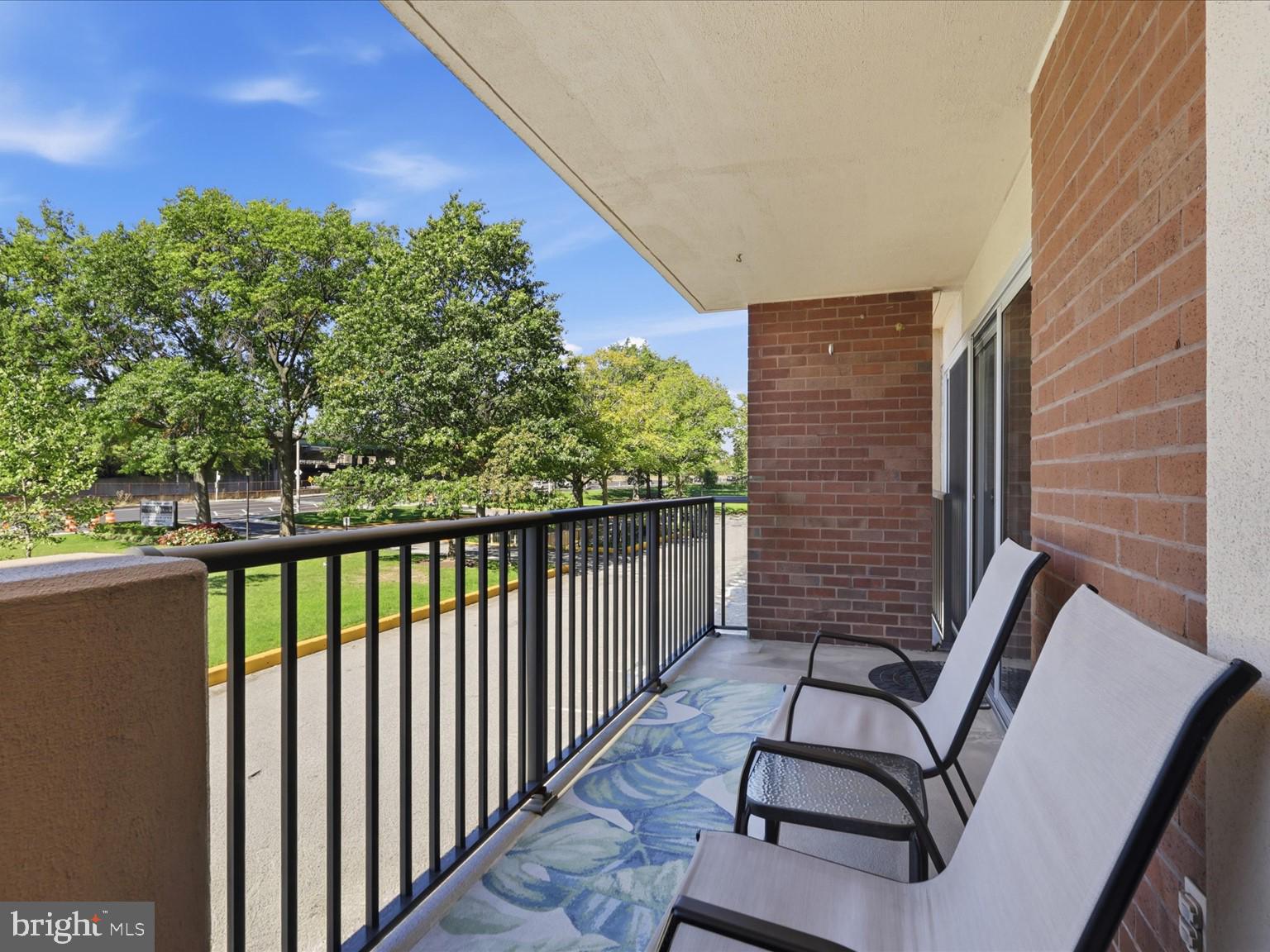1300 ARMY NAVY DRIVE 125