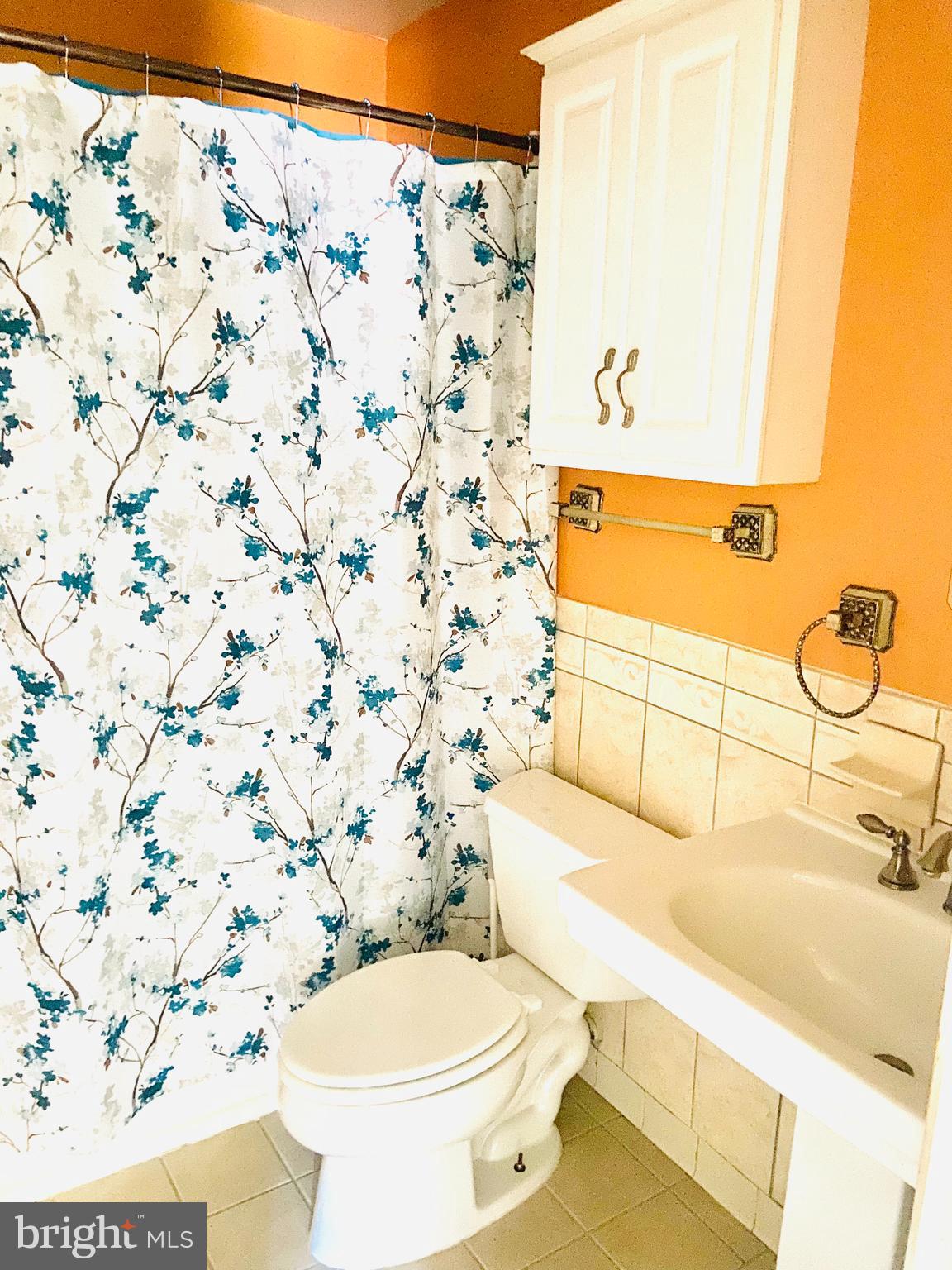 WOODSTREAM VILLAGE PLAT - Residential Lease