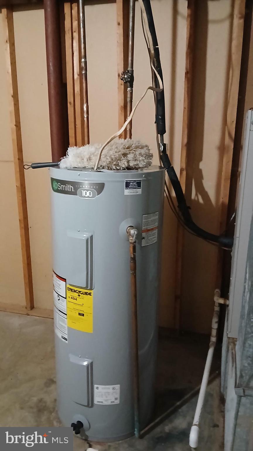 CLINTON WOODS - Residential