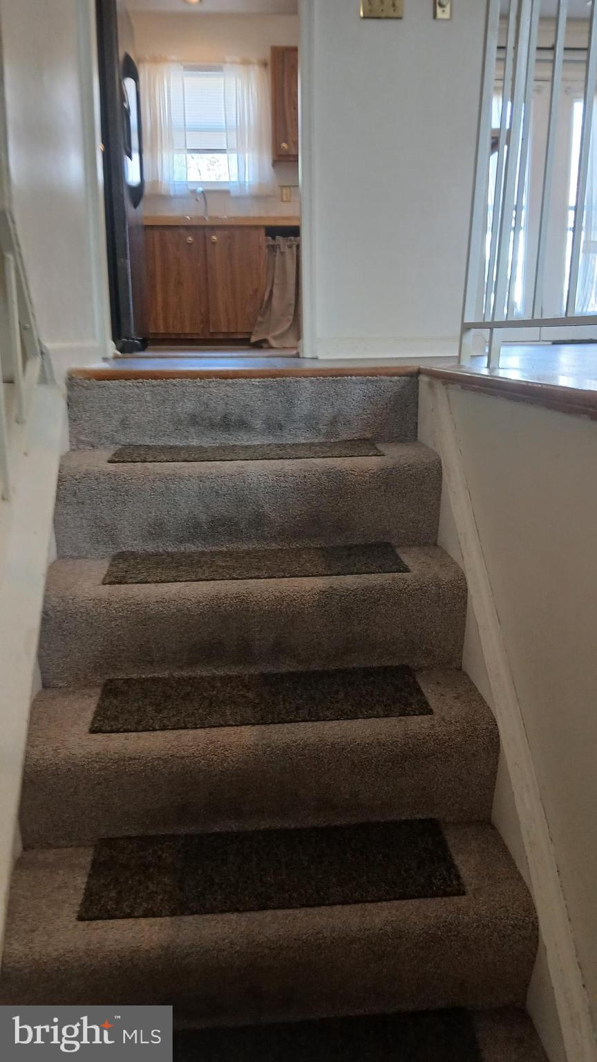 CLINTON WOODS - Residential