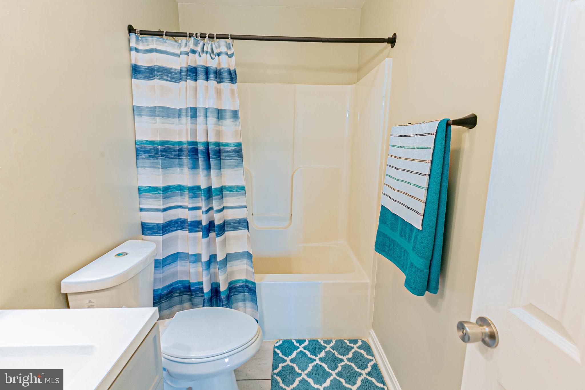 LAKE CAROLINE - Residential