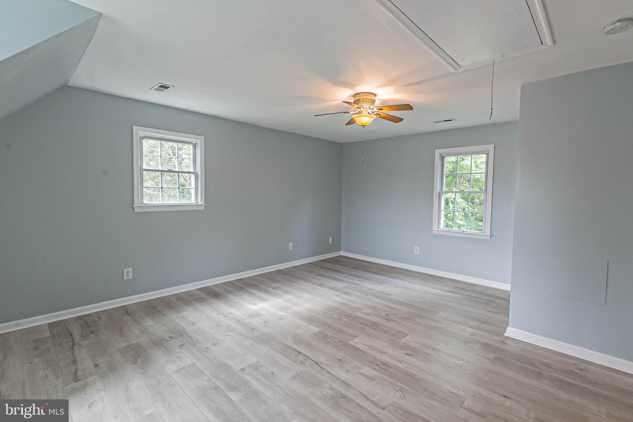 LAKE CAROLINE - Residential