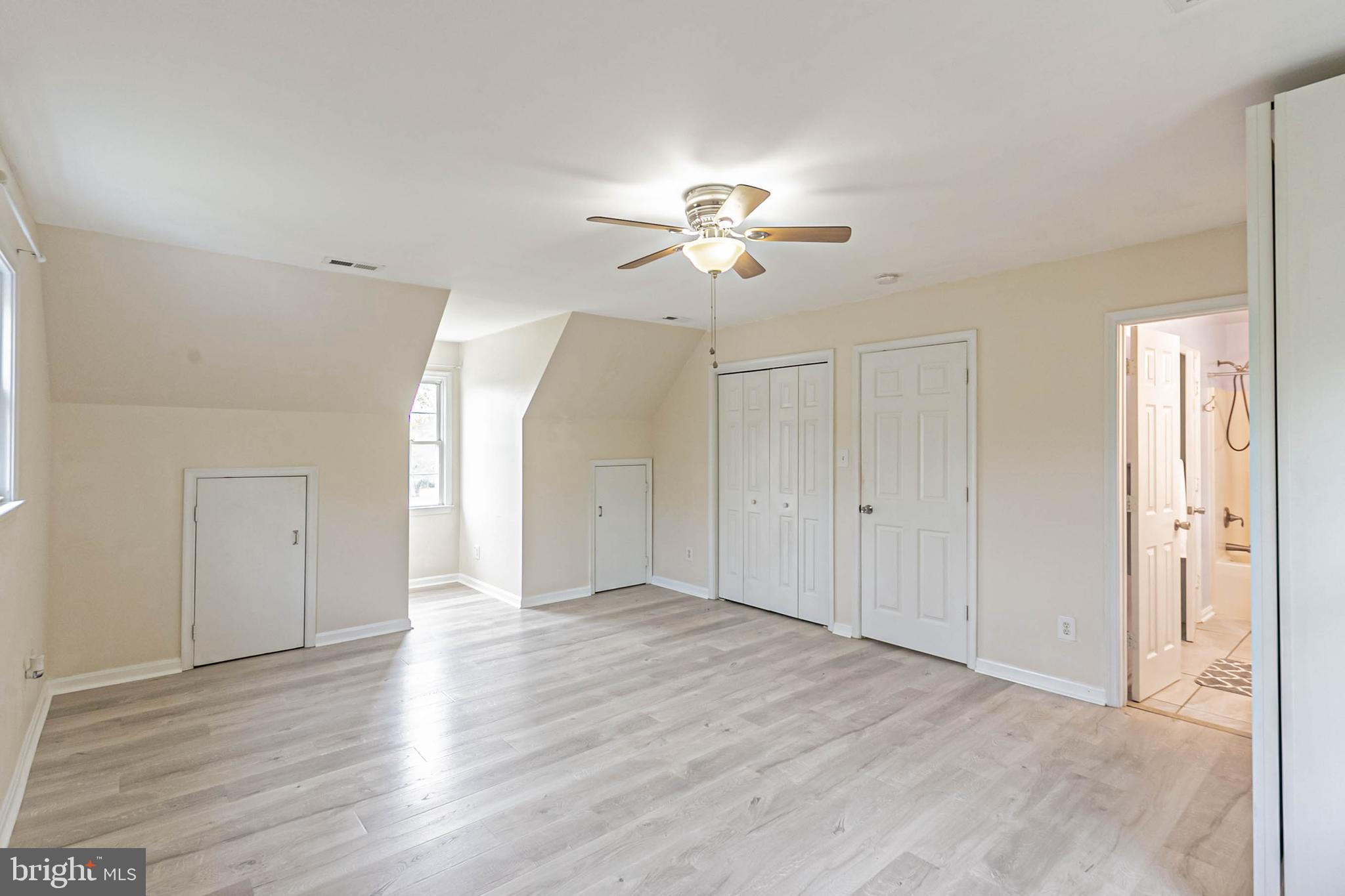 LAKE CAROLINE - Residential