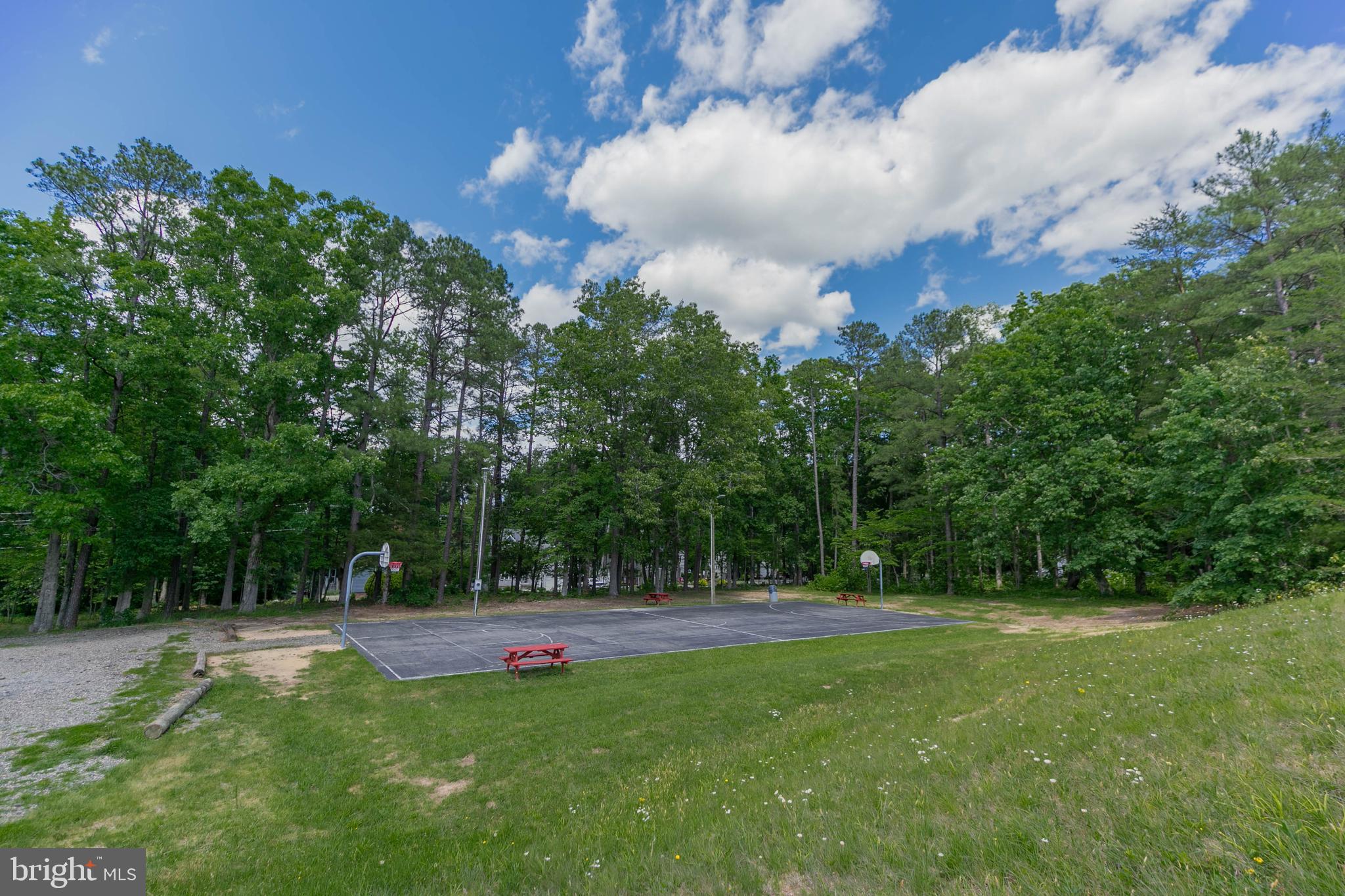 LAKE CAROLINE - Residential