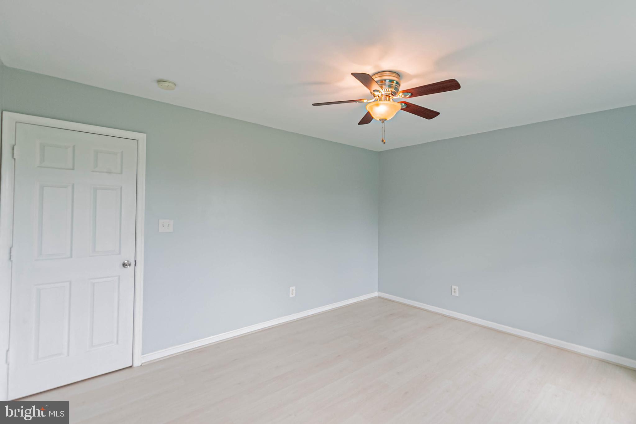 LAKE CAROLINE - Residential