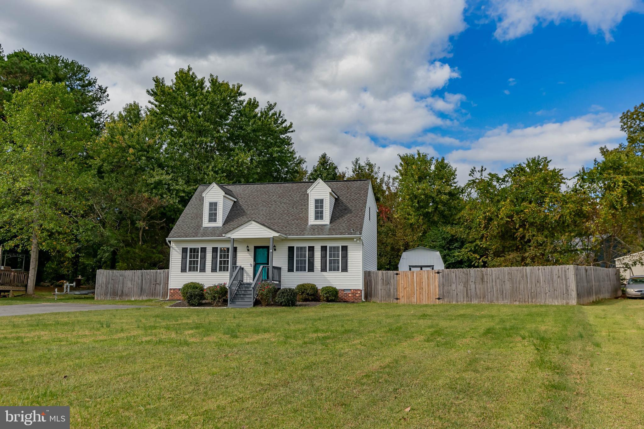 LAKE CAROLINE - Residential