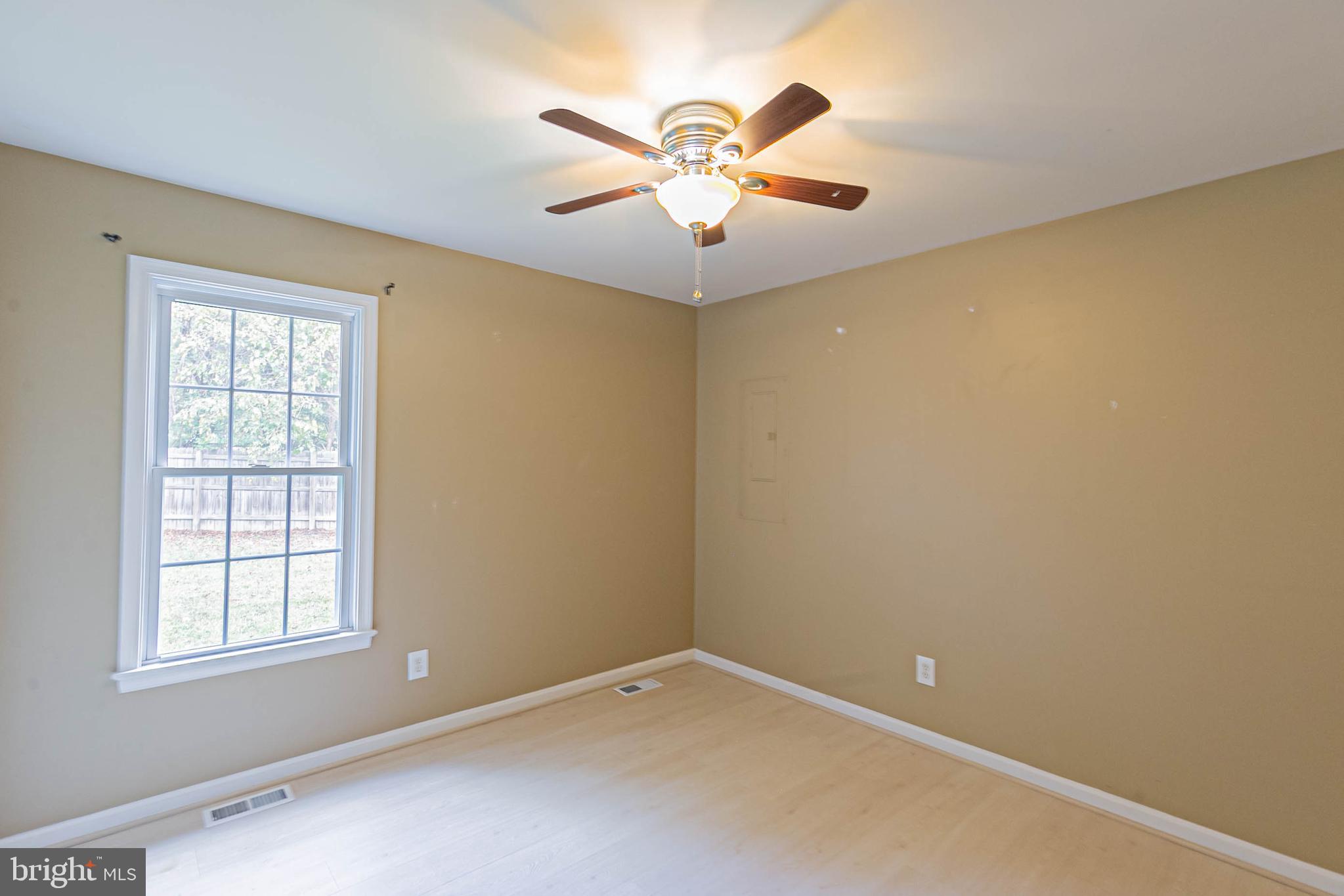 LAKE CAROLINE - Residential