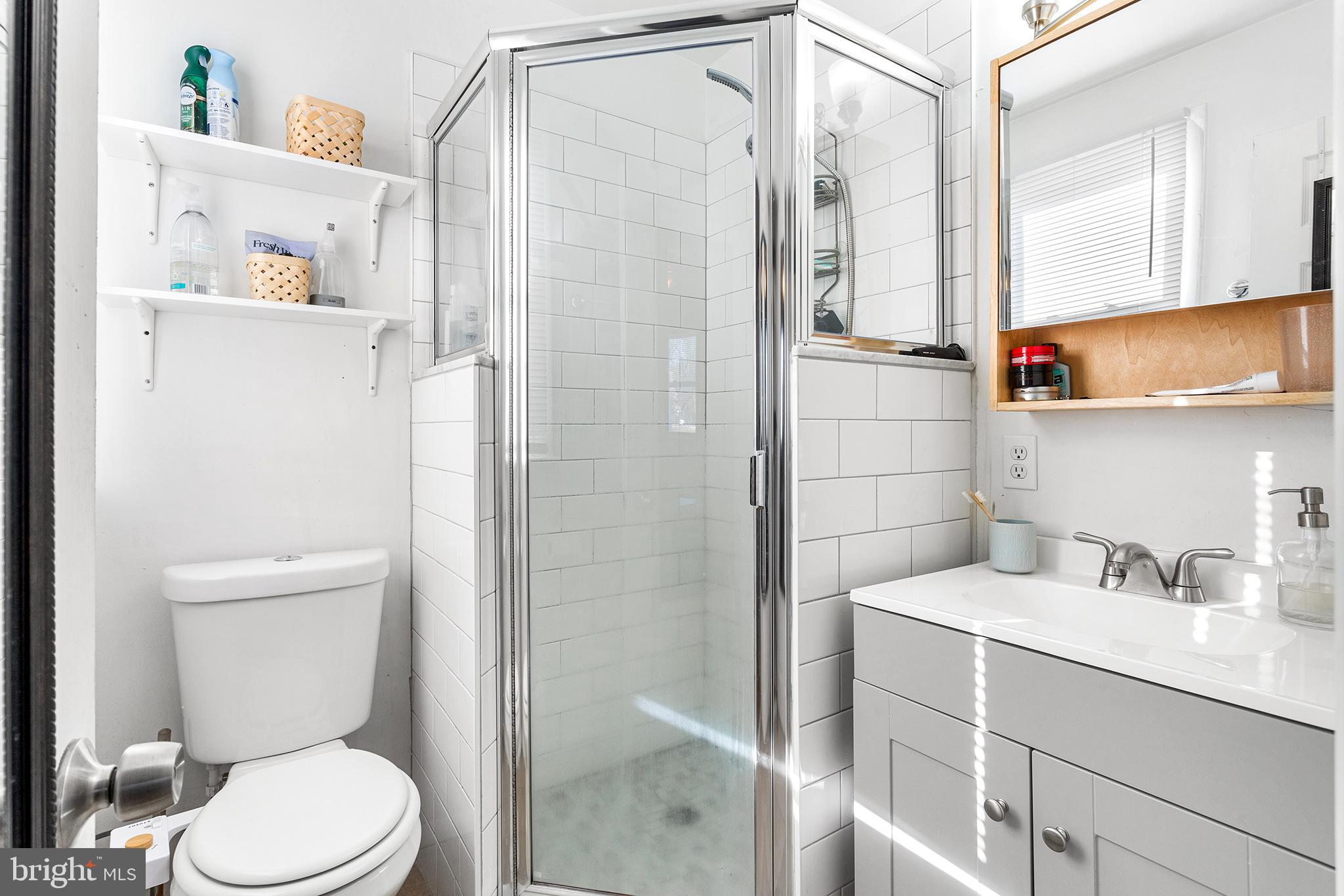 ROXBOROUGH - Residential