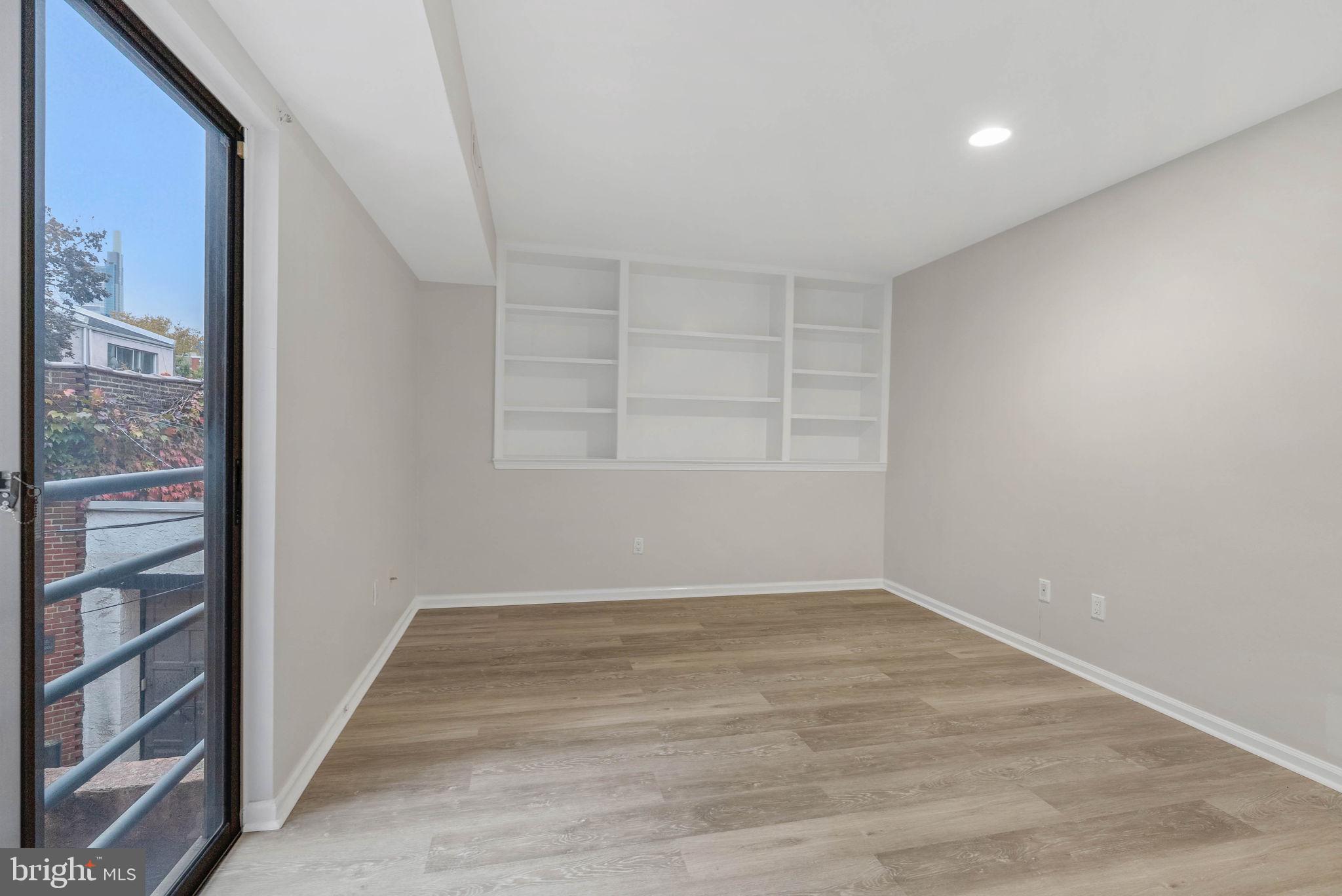 FAIRMOUNT - Residential Lease