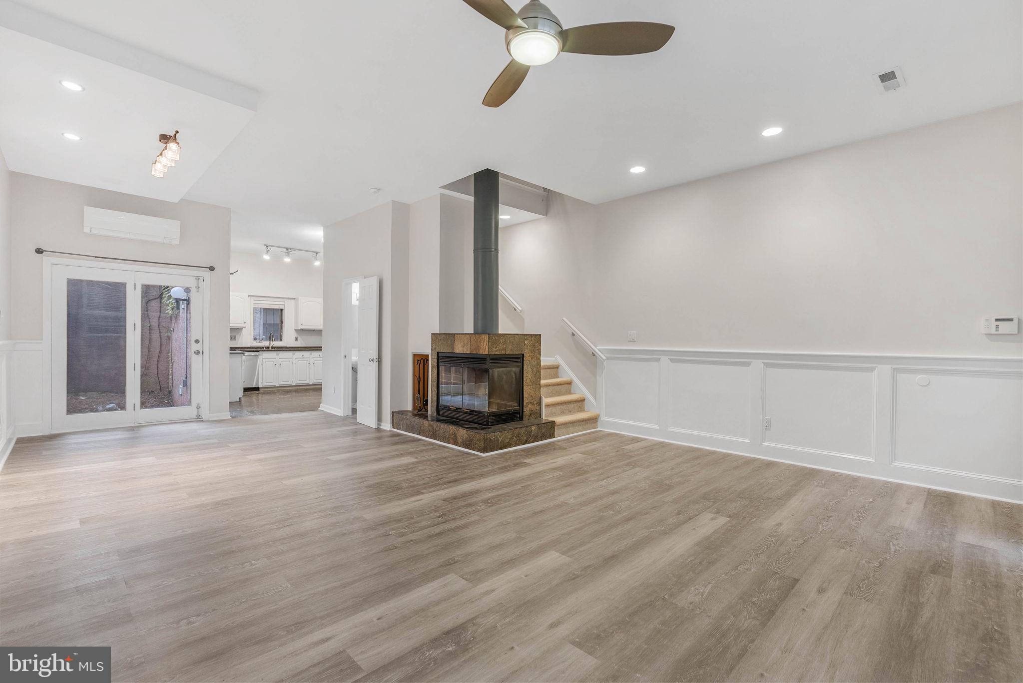 FAIRMOUNT - Residential Lease