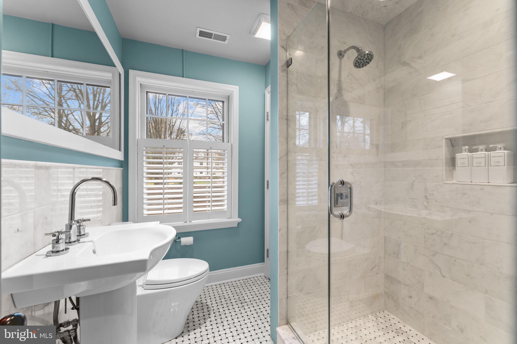 WILLOWMERE - Residential