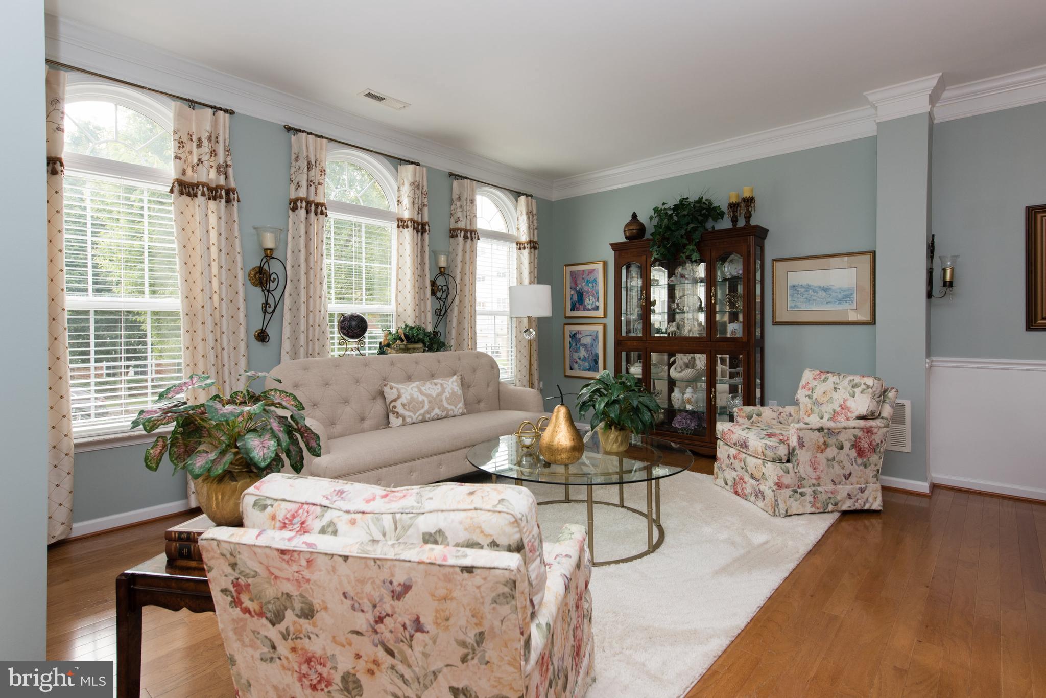 LANSDOWNE TOWN CENTER - Residential