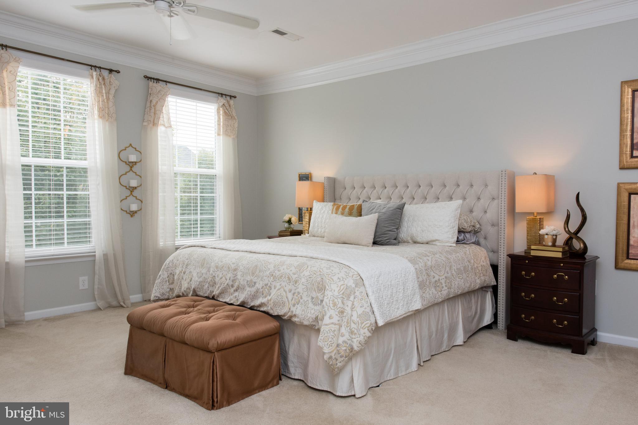 LANSDOWNE TOWN CENTER - Residential