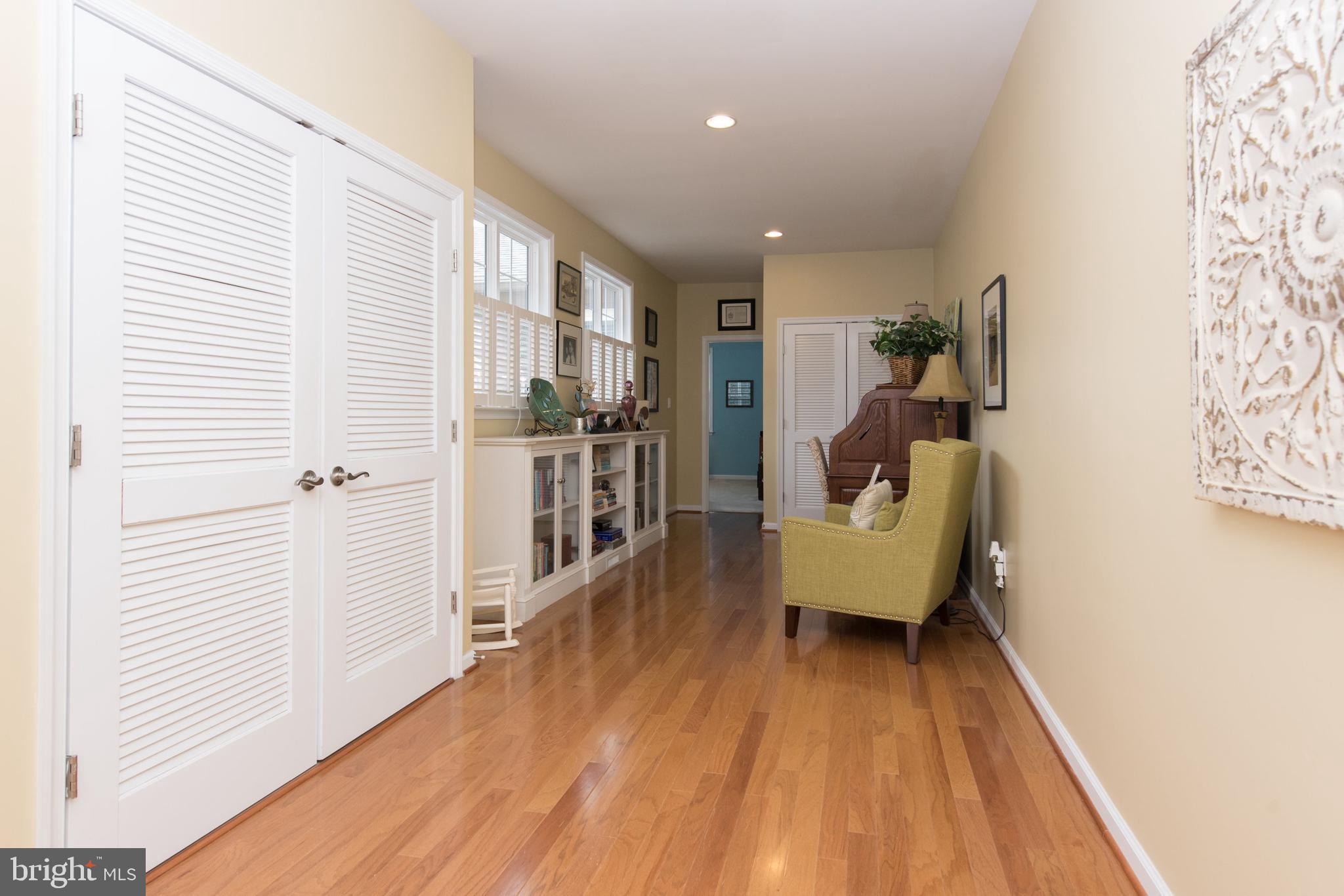 LANSDOWNE TOWN CENTER - Residential