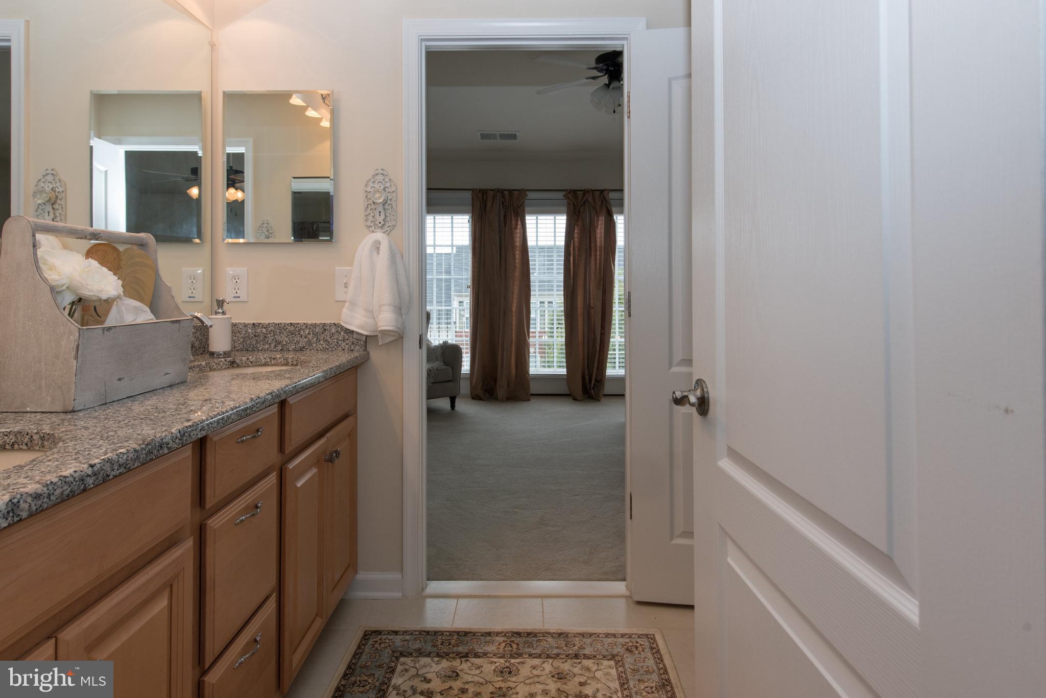 LANSDOWNE TOWN CENTER - Residential