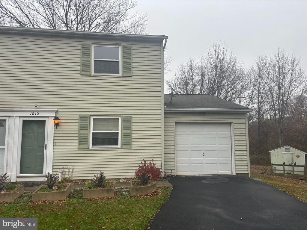 Photo of 1040 Hilmar Circle, COLUMBIA, PA 17512 (MLS # PALA2080294)