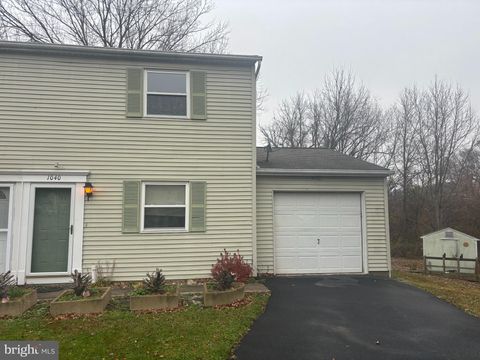1040 HILMAR CIRCLE COLUMBIA PA 17512