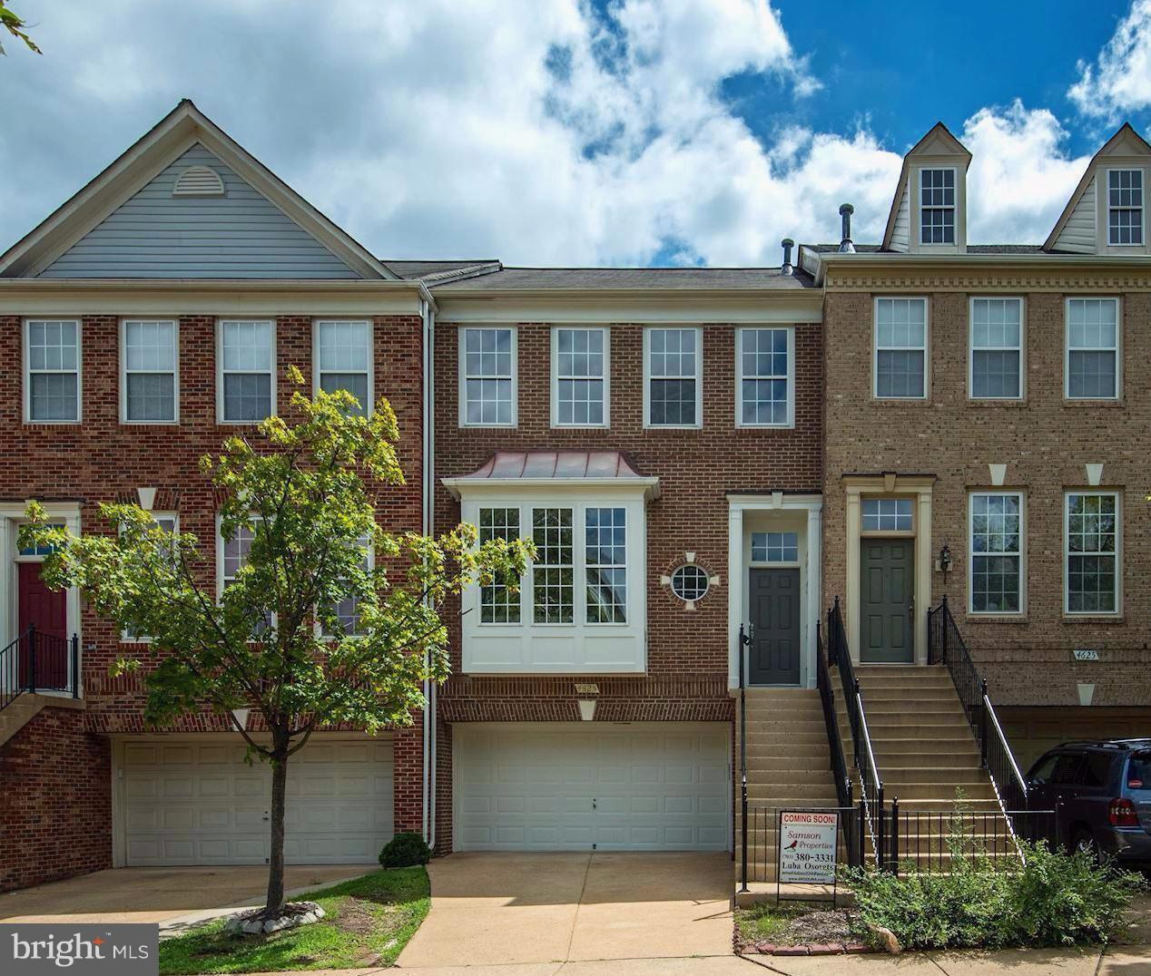 FAIR LAKES - Residential Lease