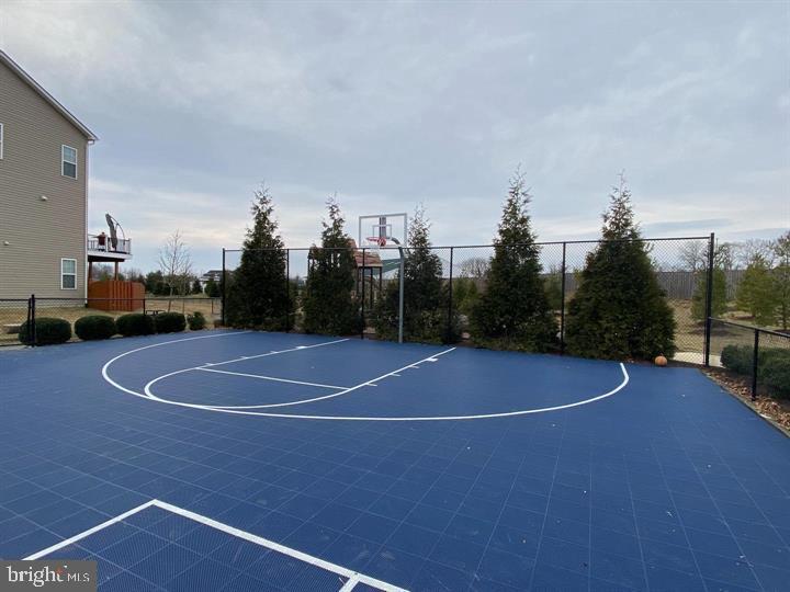 MAYFAIR - Residential