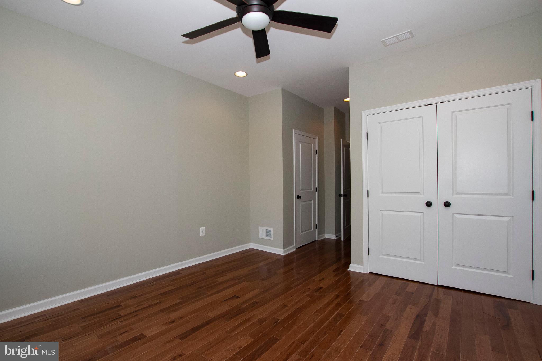 BARCLAY - Residential