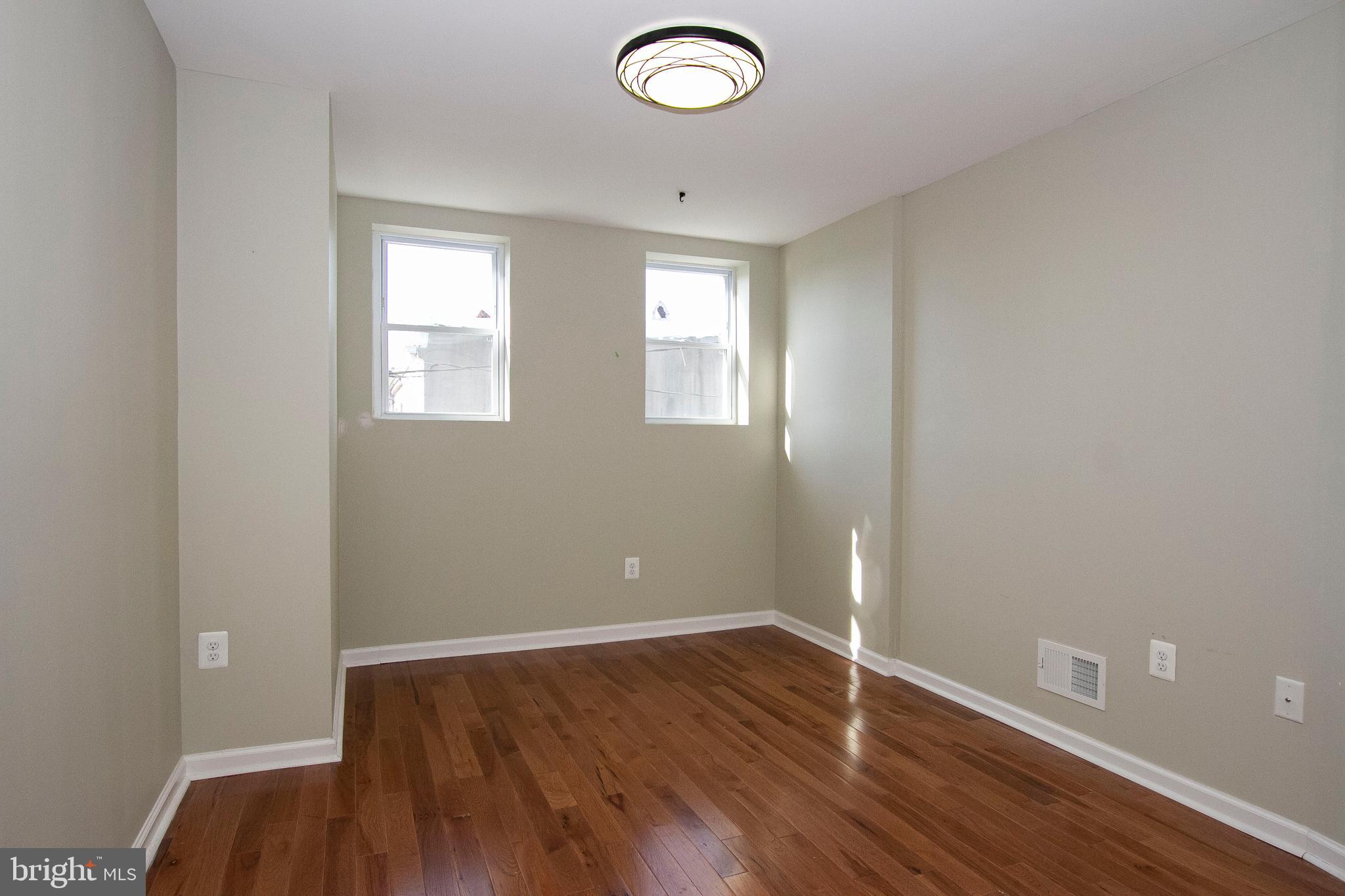 BARCLAY - Residential