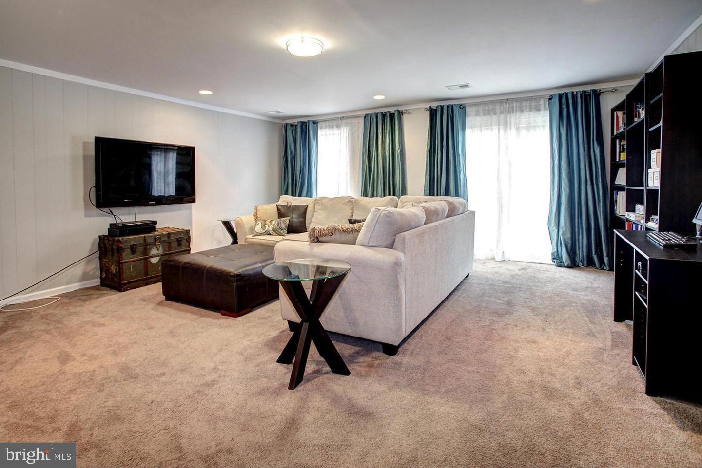 GERMANTOWN VIEW - Residential