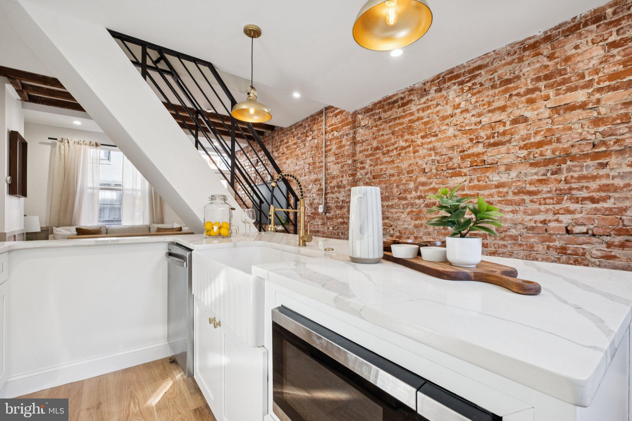 OLDE KENSINGTON - Residential