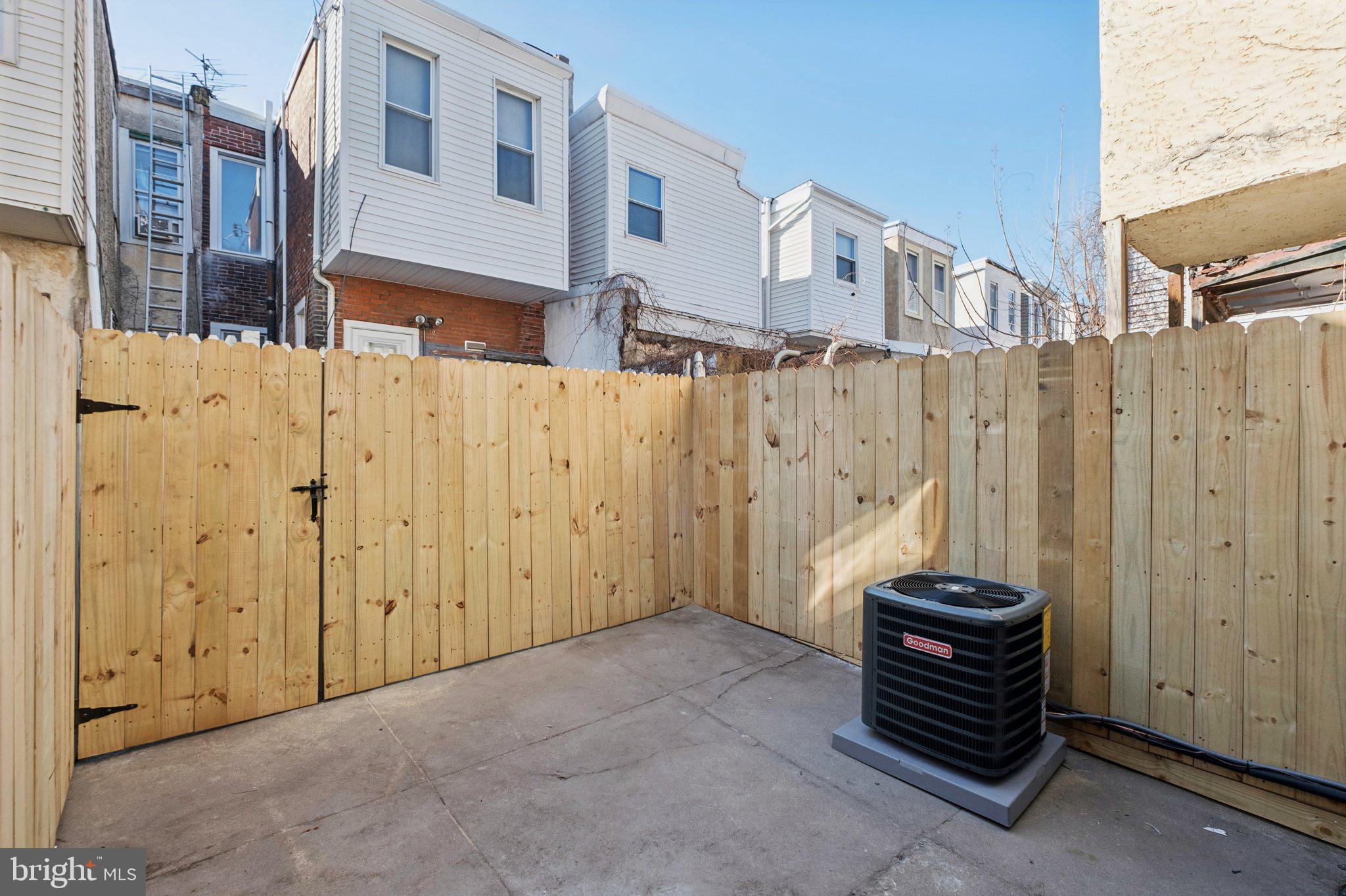 OLDE KENSINGTON - Residential