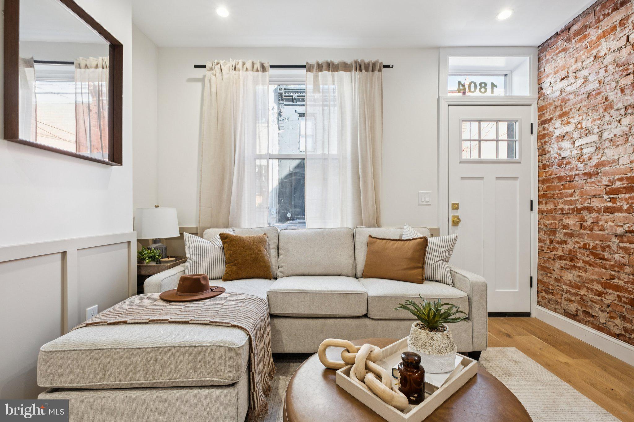 OLDE KENSINGTON - Residential