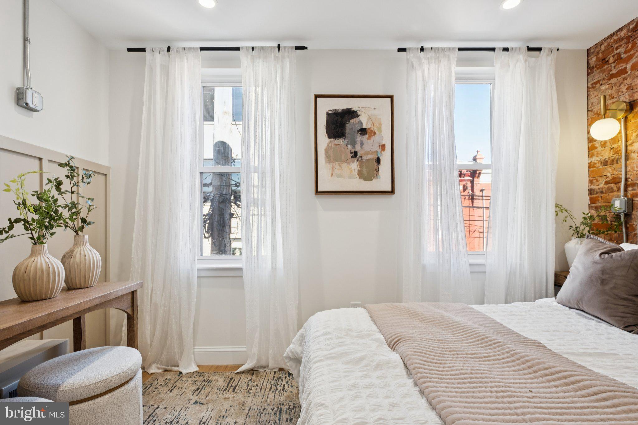 OLDE KENSINGTON - Residential