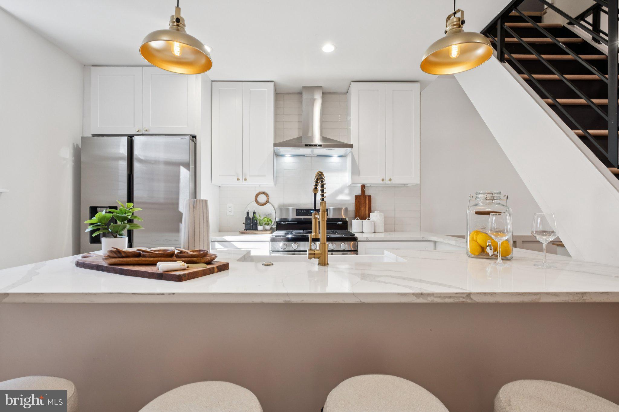 OLDE KENSINGTON - Residential