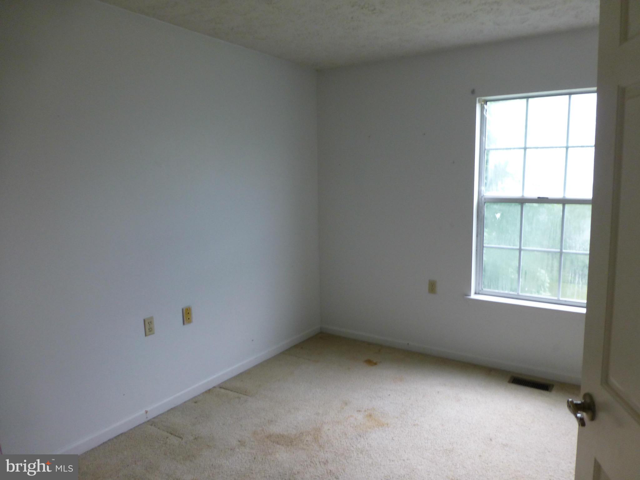 WAKEFIELD VILLAGE - Residential