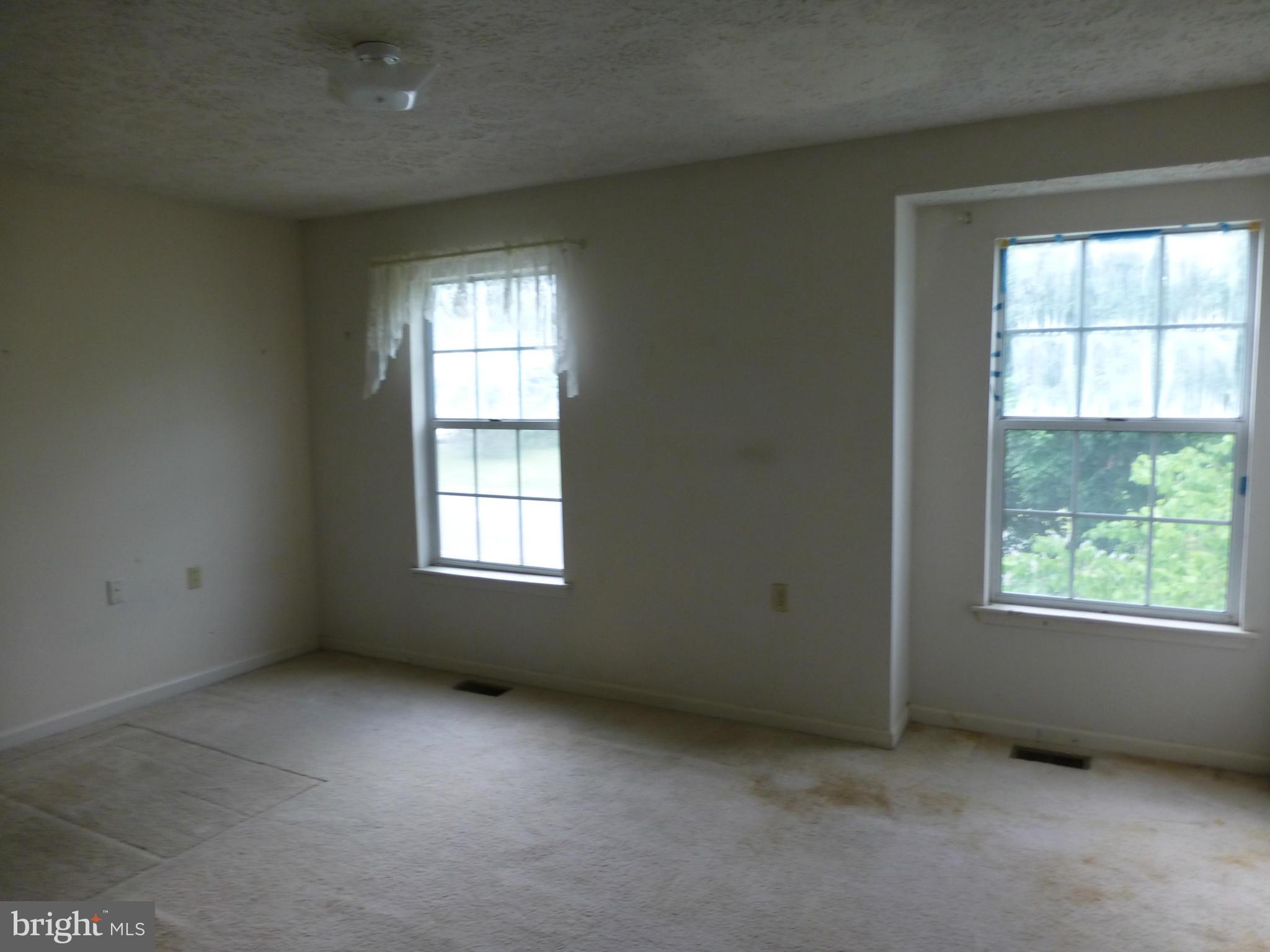 WAKEFIELD VILLAGE - Residential