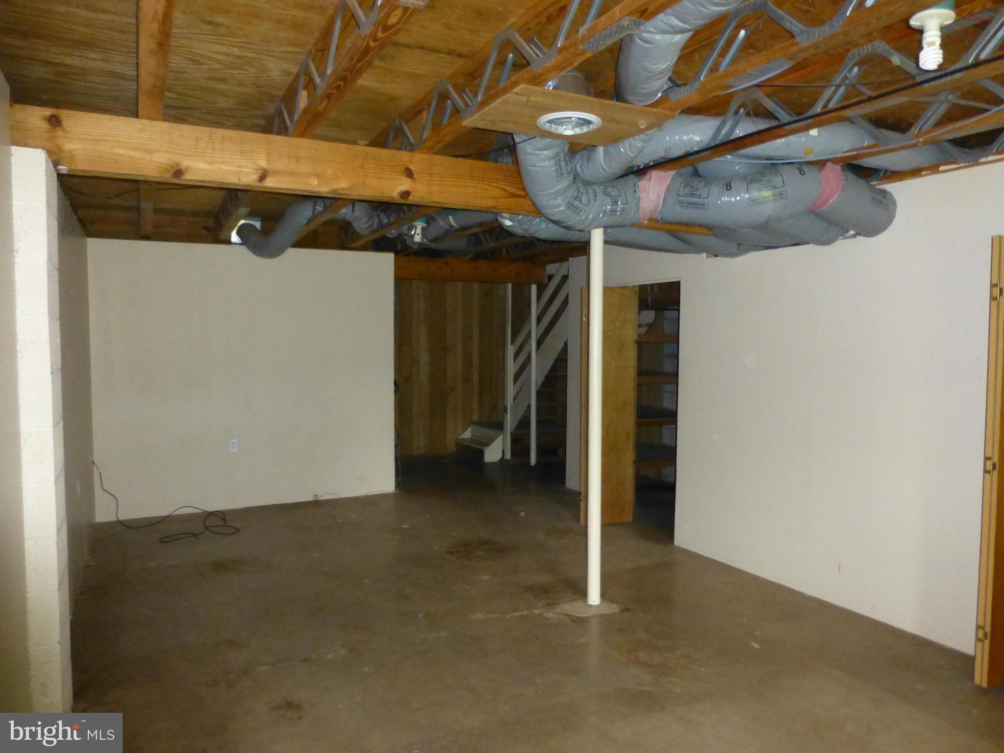 WAKEFIELD VILLAGE - Residential