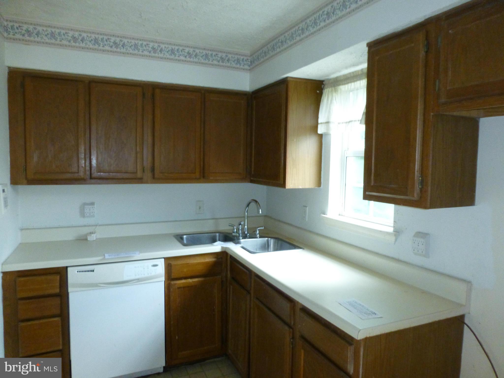 WAKEFIELD VILLAGE - Residential