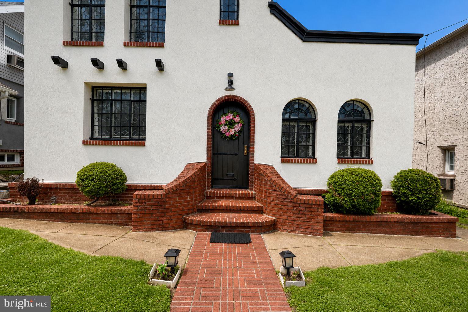427 HARTEL AVENUE