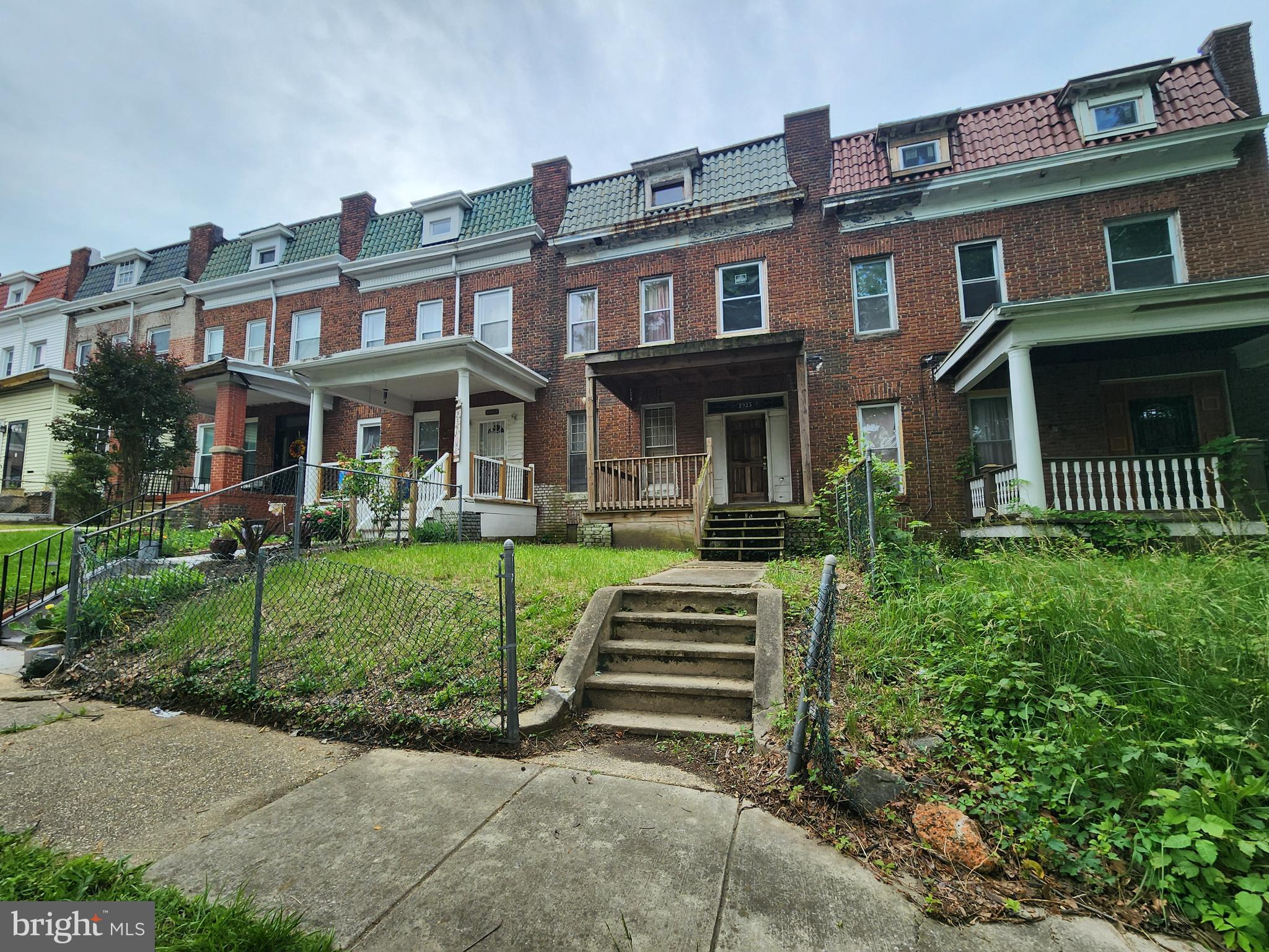 PARK CIRCLE - Residential