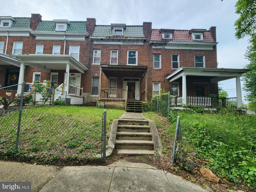 ONLINE AUCTION: Bidding begins 6/26/2025 @ 10:00 AM. Bidding ends 6/30/2025 @ 11:30 AM. List Price is Suggested Opening Bid. Deposit: $7,500.

Two-story townhome located in the Park Circle neighborhood.
Within +/- 1.5 miles of Hanlon Park and Druid Hill Park.
Nearest major traffic arteries include Reisterstown Rd and Liberty Heights Ave.
Vacant shell in need of renovation.
