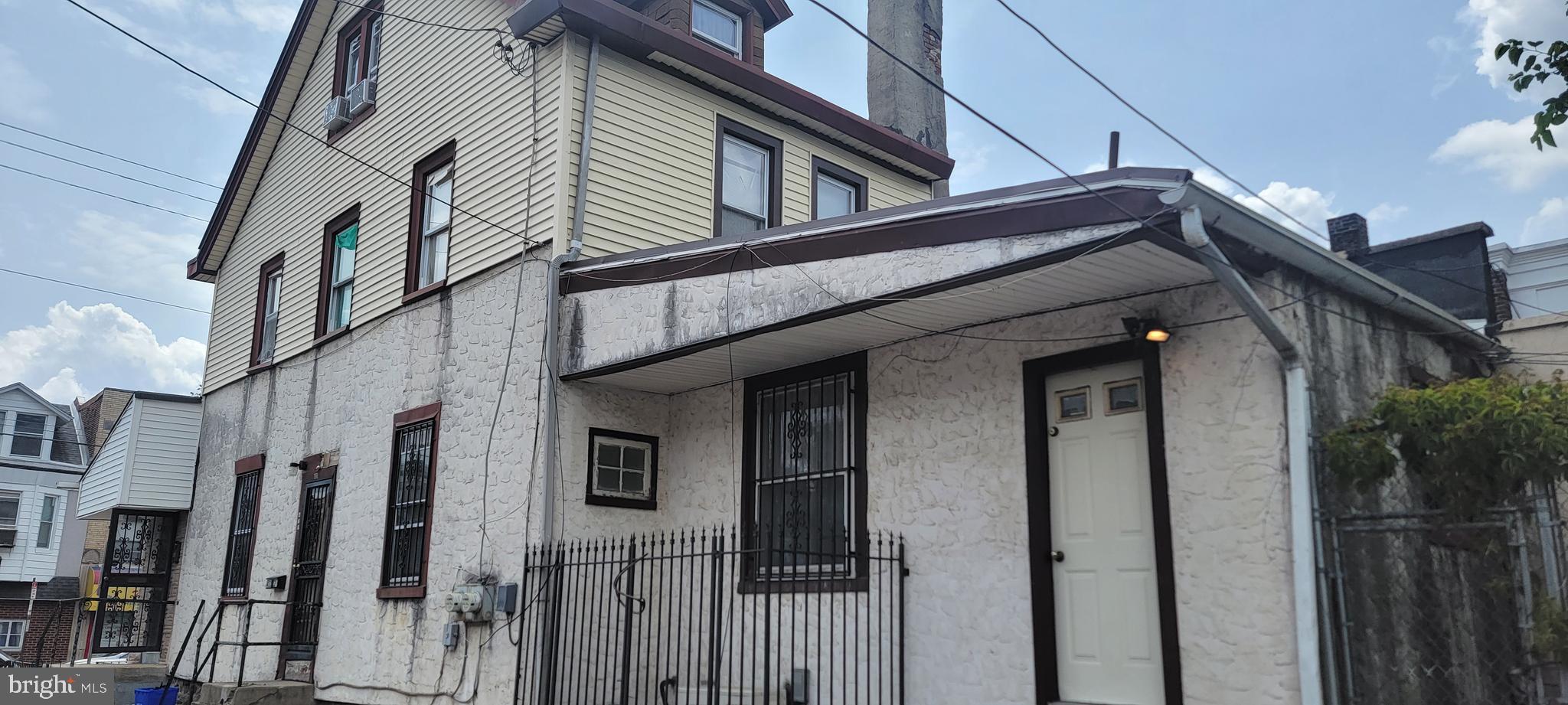 OLNEY - Commercial Sale